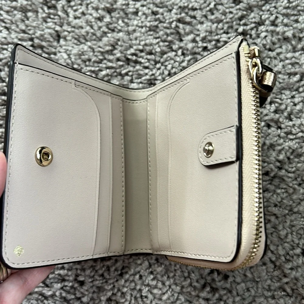 Kate Spade Metallic Gold Wallet